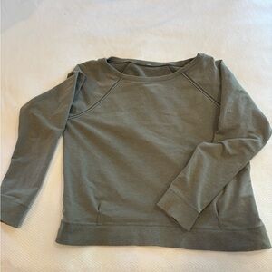 Lululemon: Relaxed Fit Boatneck Crew Sweatshirt size 12